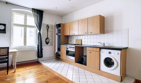 Your neighborhood gem, available immediately – Enjoy peaceful living in a prime location.