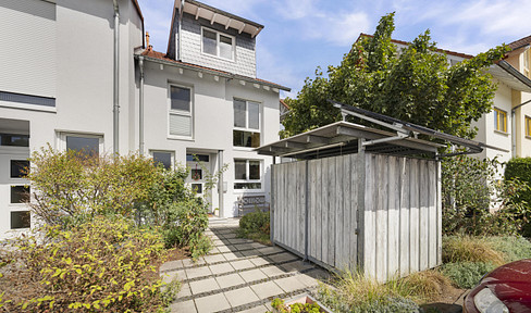 Terraced house in Roßdorf with 6 rooms, a terrace, and a garden: Plenty of space for the whole family.