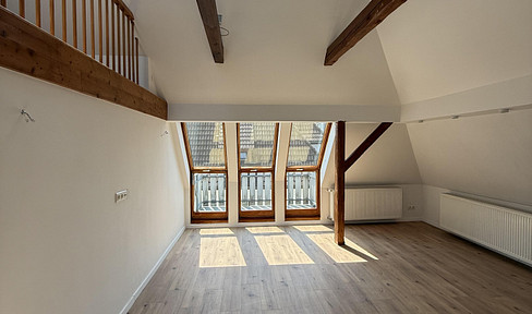 Loft/Galeriewohnung - neu saniert - wunderschön!