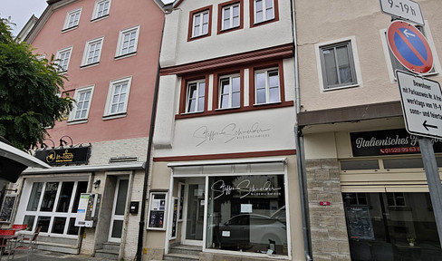 Teilsaniertes Wohn- und Geschäftshaus in Bad Neustadt a. d. Saale in Top Innenstadtlage