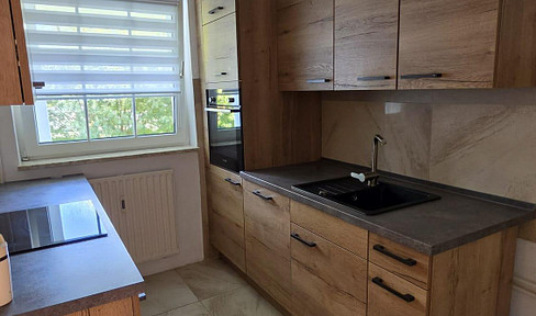 Renovierte 3-Zimmer-Wohnung mit Loggia & Stellplatz – provisionsfrei