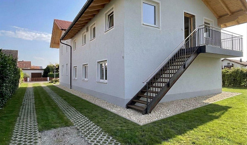 Beautiful 144 m² apartment on the top floor, with its own private garden area.
