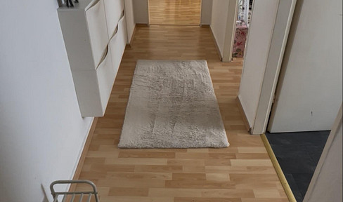 3 rooms, kitchen, bathroom, 64 square meters.