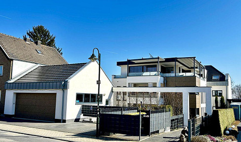 Sehr moderne, helle Wohnung mit Balkon und Einbauküche in Troisdorf, Müllekoven