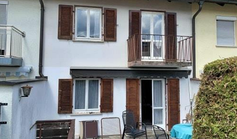 NO COMMISSION: Townhouse with great potential in a prime location in Schweinfurt.
