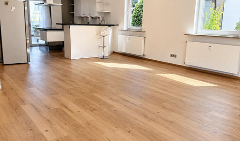 Provisionsfrei: 3,5 Zi. mit Terrasse, wohnwirtschaftlichem UG & Hobby-/Kinoraum