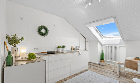 Move in immediately! Modernized, bright, 3-room apartment with a daylight bathroom in Neutraubling.