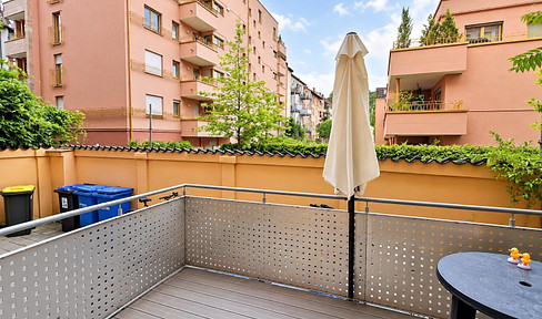 N-Rennweg, Helle 4-Zi.-Wohnung im EG mit Terrasse und Wohnküche