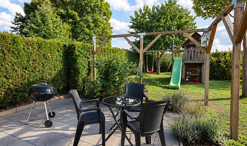 Voll möbliert wohnen mit 190 m² eigenem Garten und 117 m² Wohnfläche