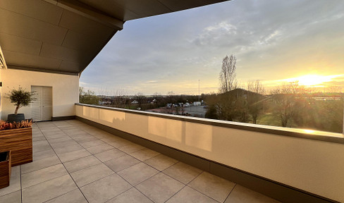 Exklusive 6 Zimmerwohnung mit einer Master-Suite, Kühloption und zwei großen Dachterrassen