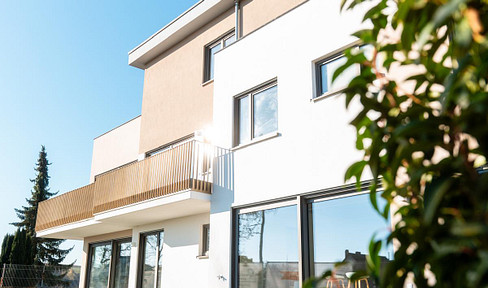 Hochwertige Gartenwohnung mit Terrasse