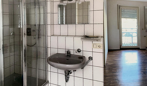 Helle 1/2 Zi. Wohnung