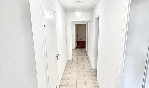 4,5-Zi-Whg im EG | 92 m² | 2 Balkone | Garage + Gemeinschaftsgarten – frisch modernisiert