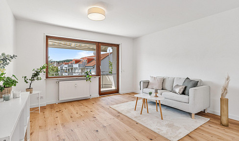 neu renoviert und sofort einziehen - 3 Zi zentral gelegen mit Balkon