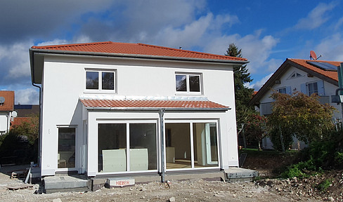 Neu gebautes Einfamilienhaus