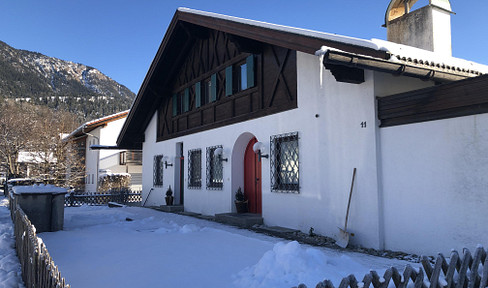 Einfamilienhaus mit Einliegerwohnungen