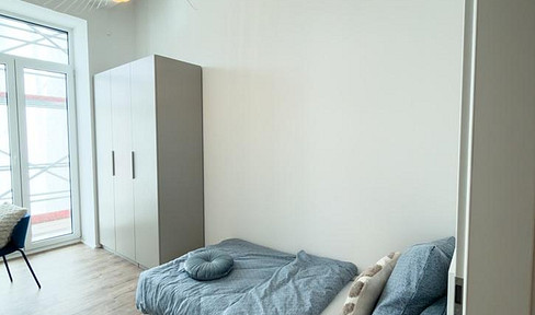 NEW 3-PERSON APARTMENT | TOP APARTMENT ROOM IN NÜRNBERG | High-quality furnished with balcony.