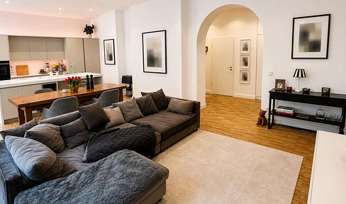 Urbaner Rückzugsort in Haidhausen, Hochwertiges Design-Loft mit separatem Cityoffice