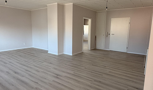 Modernized 4.5-room apartment, 126.5 m², with balcony, located in Römerberg, Mechtersheim.