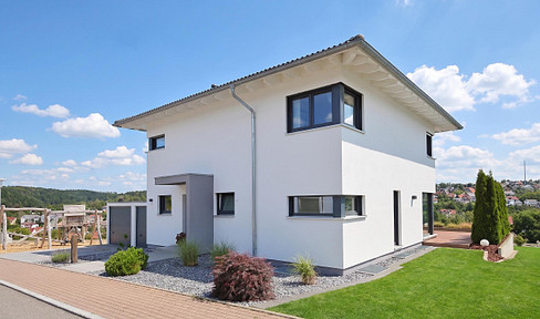 -- Aktuell Reserviert--Modernes EFH mit schöner Aussicht, Wellnessbereich & Energieeffizienz A+