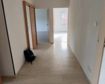Frisch renovierte 4-Zi-Wohnung (99qm) mit großem Balkon, neuer Einbauküche & Garage in Sassenberg