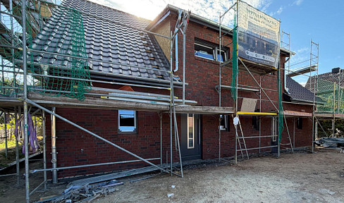 Neubau Doppelhaushälfte in Thomasburg – 4 Zimmer – 118m²