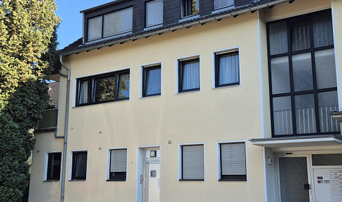 Bright 2-room apartment, newly renovated, in a desirable residential area.