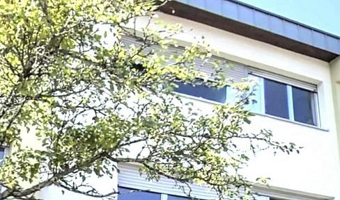 2-Zi. ca 92 qm Wohnung mit Balkon