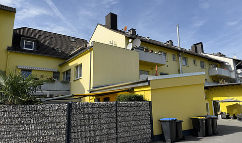 Attractive 3-room apartment with a unique layout, modern amenities, and its own garage.