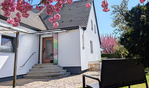 Charmante DHH mit Garten & Baugenehmigung zur Erweiterung (PRIVAT)