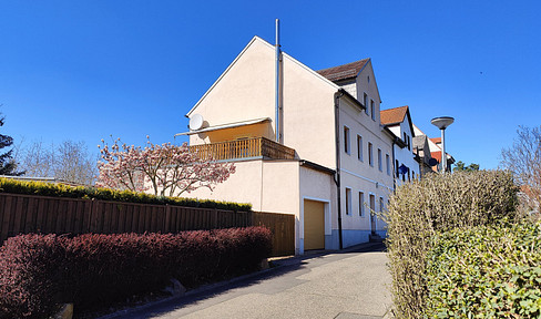 EFH m. Dachterrasse, Garage, Sauna, Nebengebäude, Einliegerwohnung