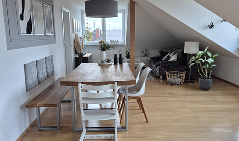 Helle und gepflegte 3-Zimmer-Dachgeschosswohnung in grüner, ruhiger Lage im Münchner Norden