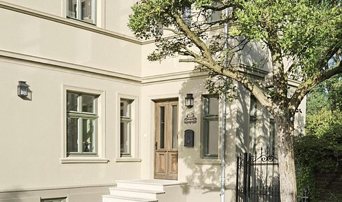 Art Nouveau villa with a future and a history - 380 square meters - Energy efficiency class A+ / no commission fees.