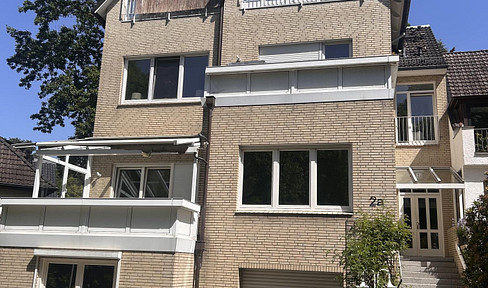 3-family house in Marienthal with a separate owner's apartment.