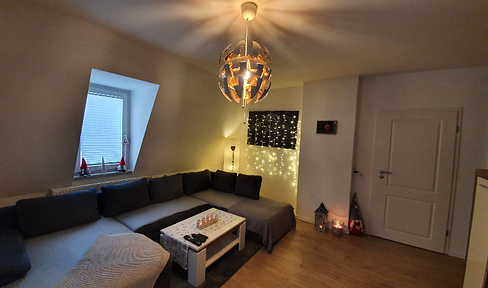 ab 01.12.2026: Tolle 4,5-Zi.-DG-Maisonette mit Terrasse