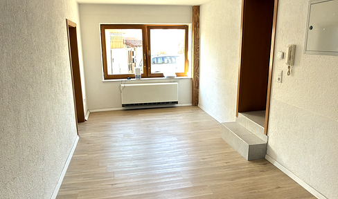 Attractive apartment in the heart of Eutingen-Weitingen - renovated.