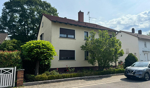 Ein-Zweifamilienhaus in Neu-Edingen 68535