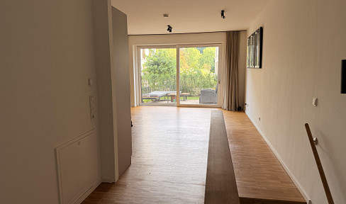 Spacious living space on two levels – modern 4-room apartment - Lübeck.