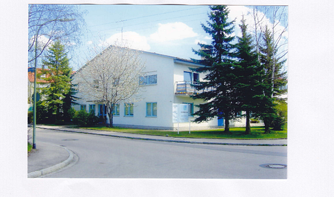 Großzügige 3-Zimmer Wohnung mit 130 m²; Balkon & Gartenanteil
