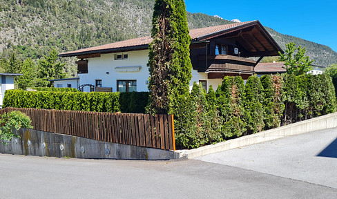 großes Einfamilienhaus in Stams