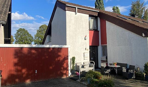 Spacious two-family house, suitable for owner-occupation and investment, offering a high return.