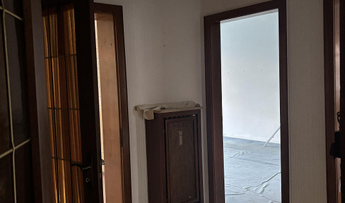 Befristet ab 01.11.: Große 4-Zimmer-Wohnung mit 150 m² in Osnabrück