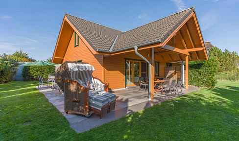 Traumhaftes Holzhaus mit Sauna, großer Terrasse auf 931 m² Eckgrundstück nahe St. Peter-Ording