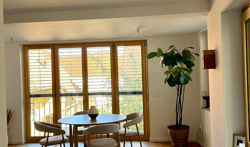 Stilvolle und hochwertige Wohnung in Heideslheim nach Erstbezug
