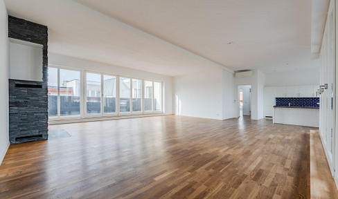 Dachgeschosswohnung direkt am Boxhagener Platz ! 7-Zimmer ! Provisionsfrei !