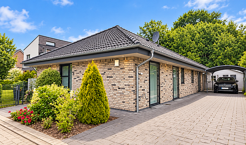 Moderner KfW-40-Bungalow – 125 m² Wohnfläche, 811 m² Grundstück & großer Garten
