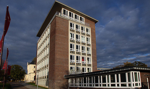 Representative office space, 250.35 m², located on the 3rd floor of Building 30 in the high-rise.
