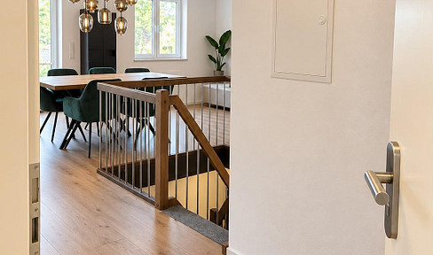 Large, modern 5-room apartment with a garden.