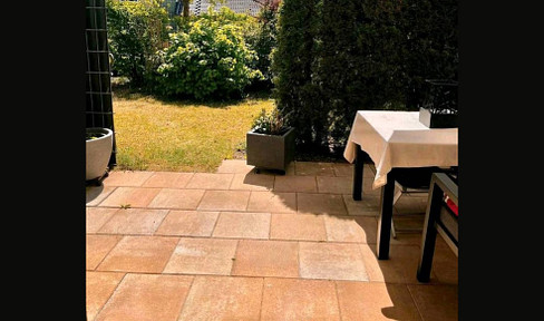 Apartment, ground floor, total area 100 square meters + terrace 16 square meters + garden 35 square meters + garage.