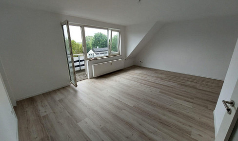 1-room attic apartment with a south-facing balcony in Erkrath-Unterfeldhaus.
